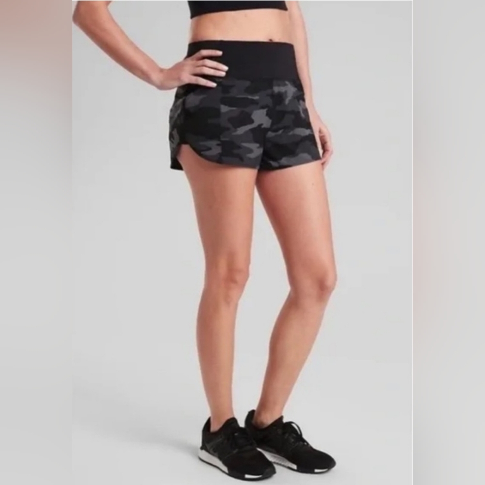 Athleta camo shorts